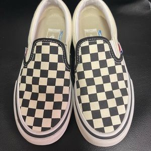 Men’s Vans Checker Board Sneakers Size 4